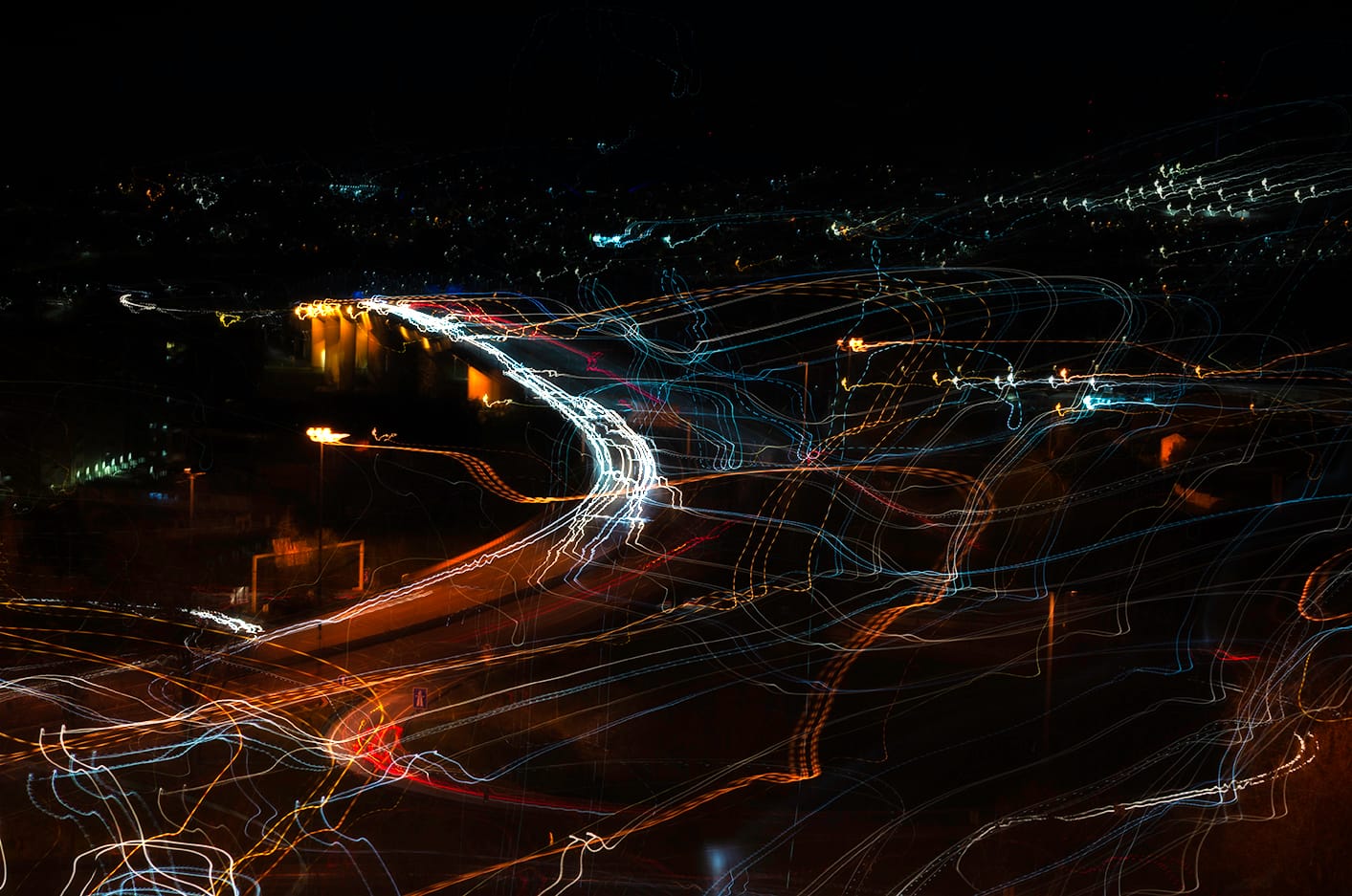 FREEWAY OUTFLOW LIGHTS